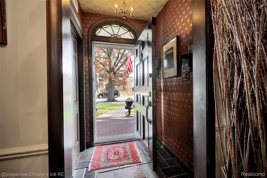 19635 Shrewsbury Road, Detroit, MI 48221 - Image #2