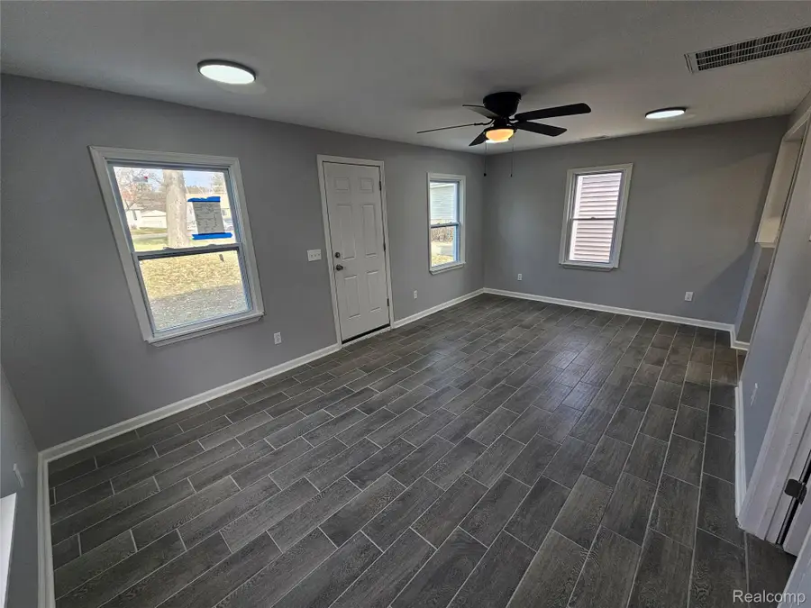 13870 Ida Avenue, Warren, MI 48089 - Image #2