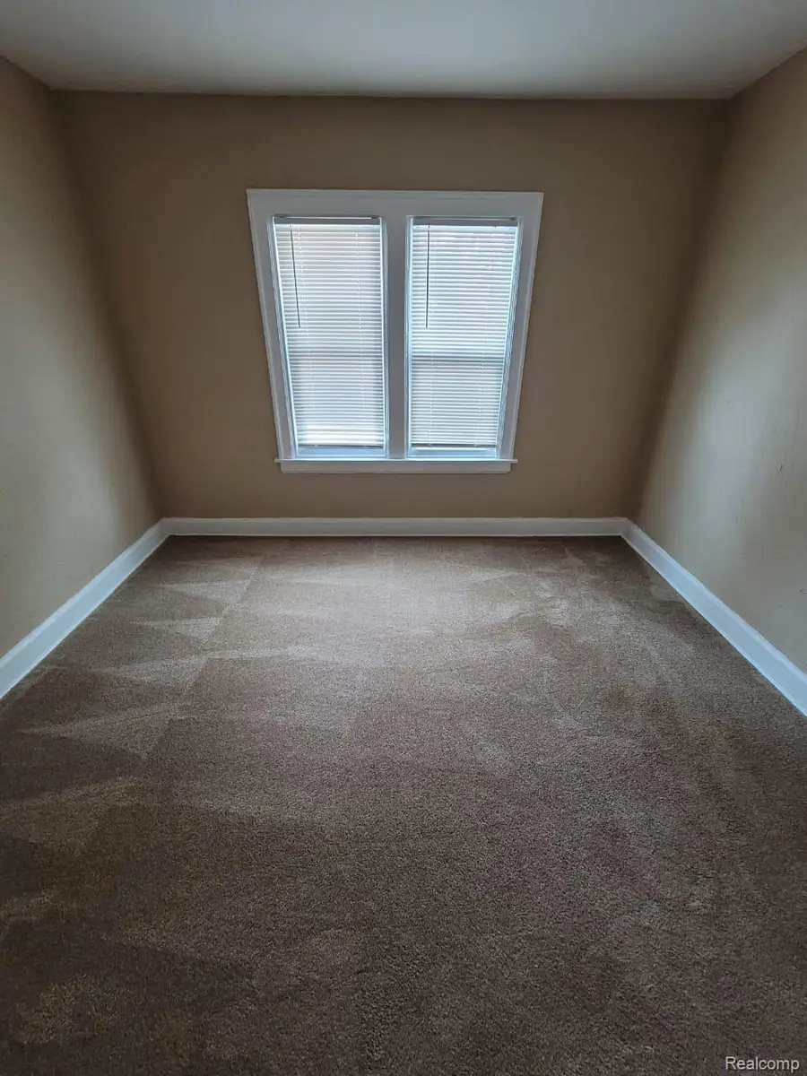 15835 Cruse Street, Detroit, MI 48227 - Image #2