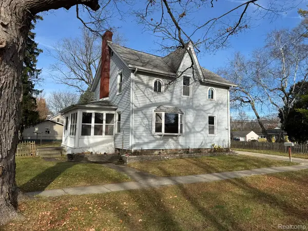229 E Jackson Street, LakeOrion, MI 48362