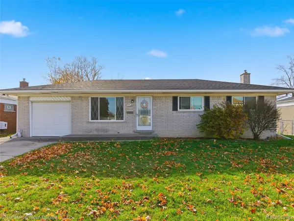 3526 Hillcrest Drive, Warren, MI 48092