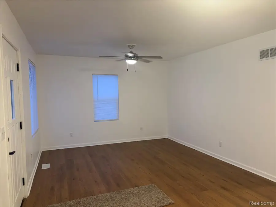 319 Bagley Street, Pontiac, MI 48341 - Image #3