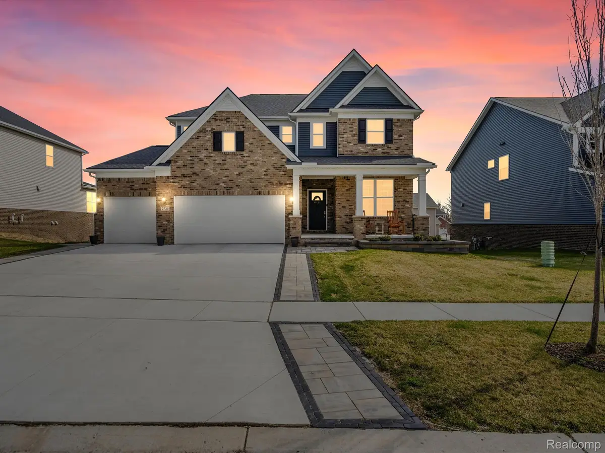 2735 Tulip Way, Commerce, MI 48382 - Image #1