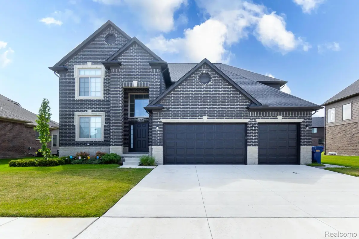 24538 Brookshire Drive, Macomb, MI 48042 - Image #1