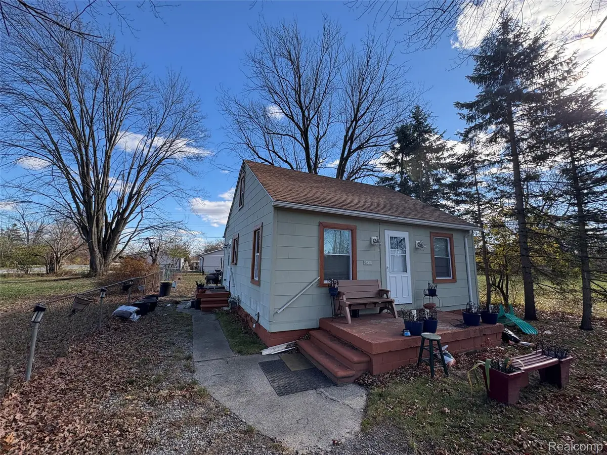 7315 Hollywood Street, Romulus, MI 48174 - Image #1