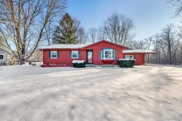 9169 Graytrax Road, GrandBlanc, MI 48439