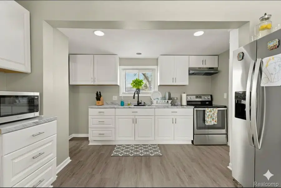 1138 Mckinley Street, Wyandotte, MI 48192 - Image #3