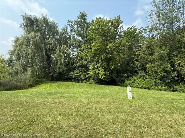 10421 Valley Creek Drive, Goodrich, MI 48438