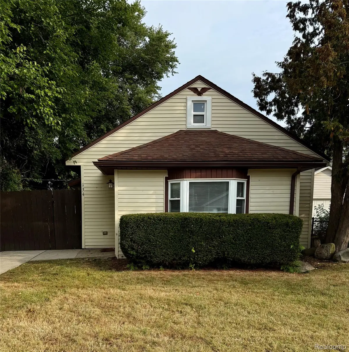 134 W Brickley Avenue, Hazel Park, MI 48030 - Image #1