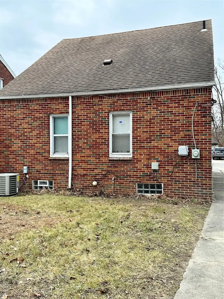 16229 Stansbury Street, Detroit, MI 48235 - Image #3