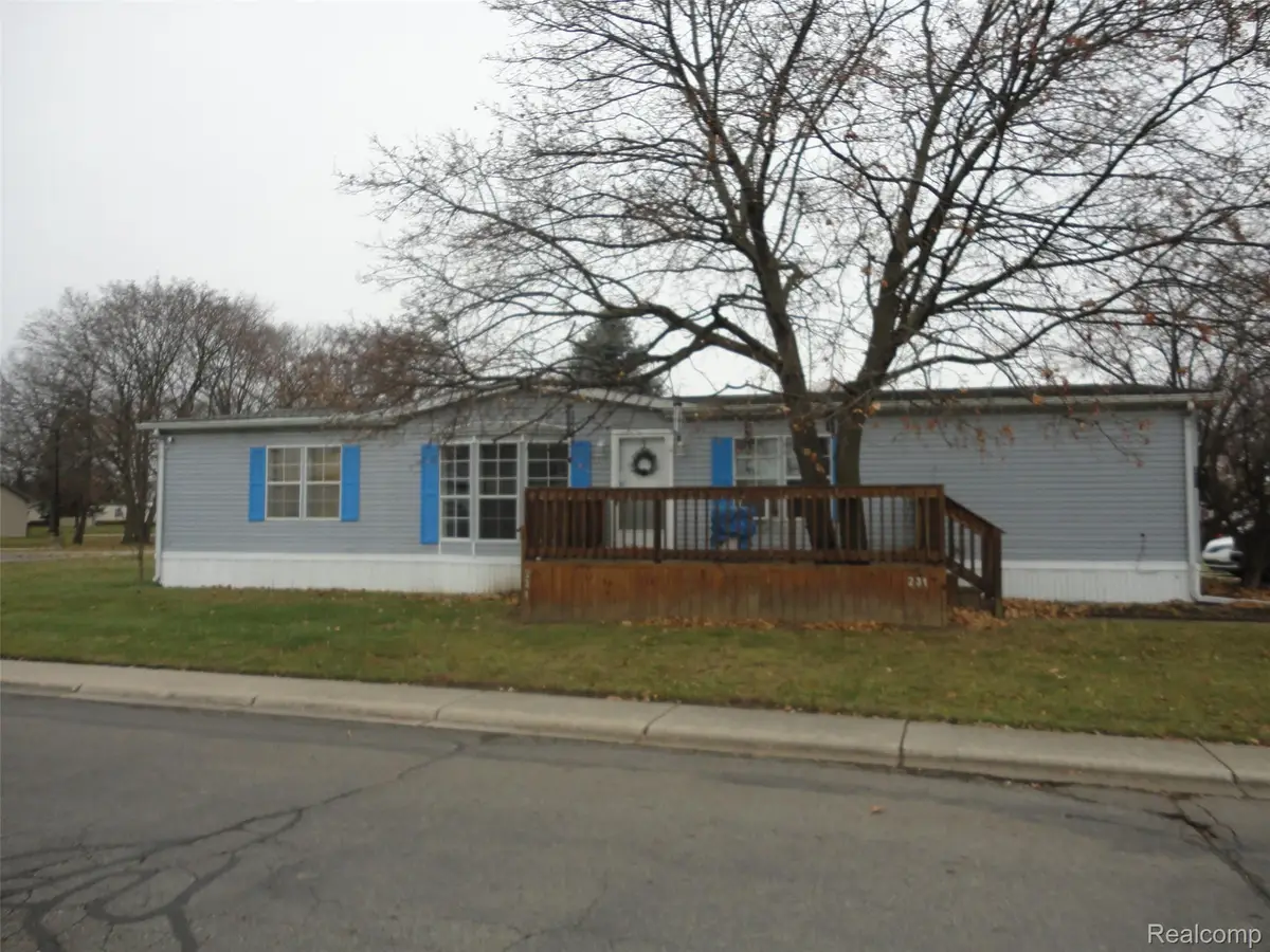 231 Briarwood, Monroe, MI 48161 - Image #1