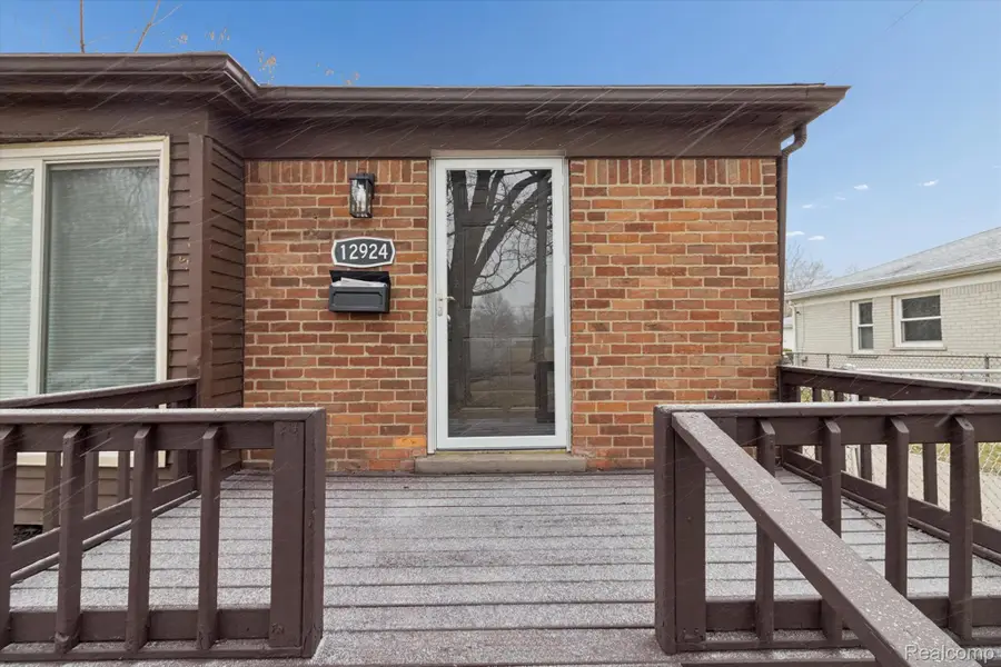 12924 Fenton, Redford, MI 48239 - Image #2