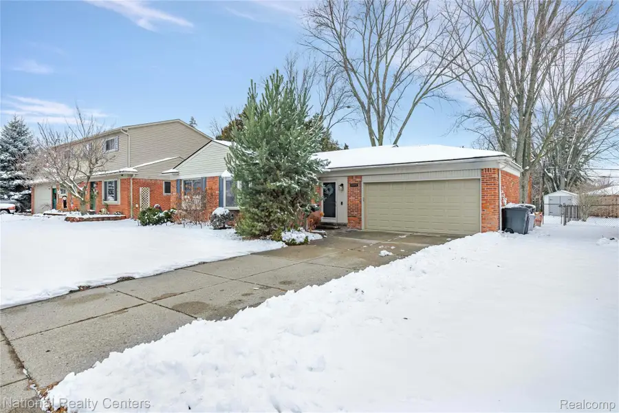 38882 Ross Street, Livonia, MI 48154 - Image #2