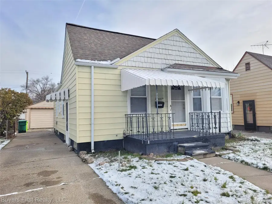 22084 Normandy Avenue, Eastpointe, MI 48021 - Image #2