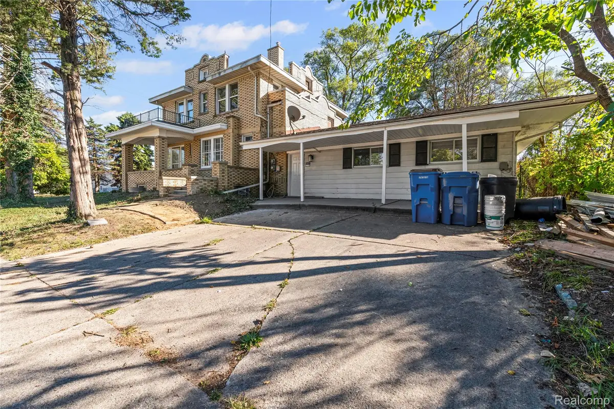 21855 Schoenherr Road, Warren, MI 48089 - Image #1