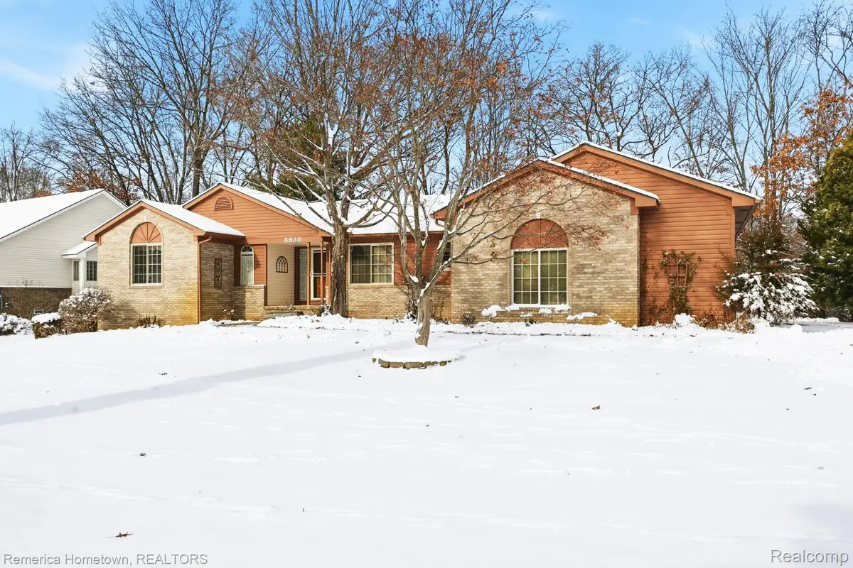 8930 Twin Lakes Drive, White Lake, MI 48386 - Image #1