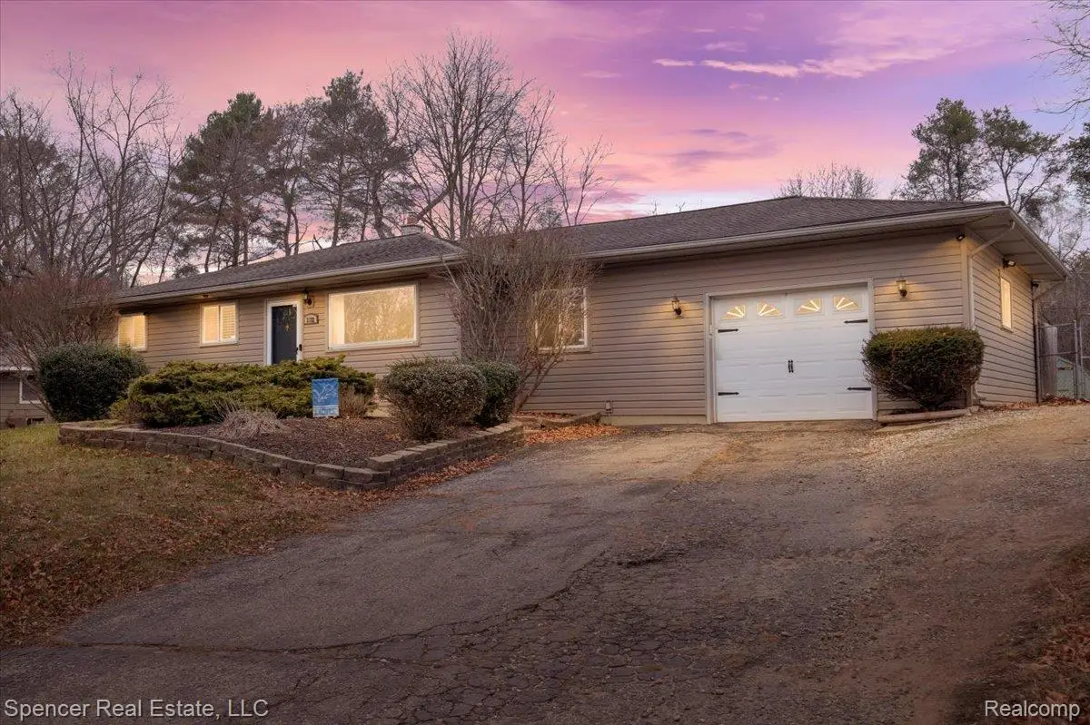 3322 Genoa Road, Clarkston, MI 48346 - Image #1