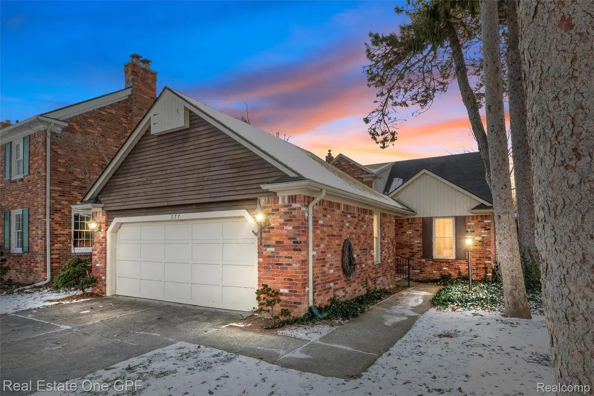 277 Kenwood Court, Grosse Pointe Farms, MI 48236 - Image #1