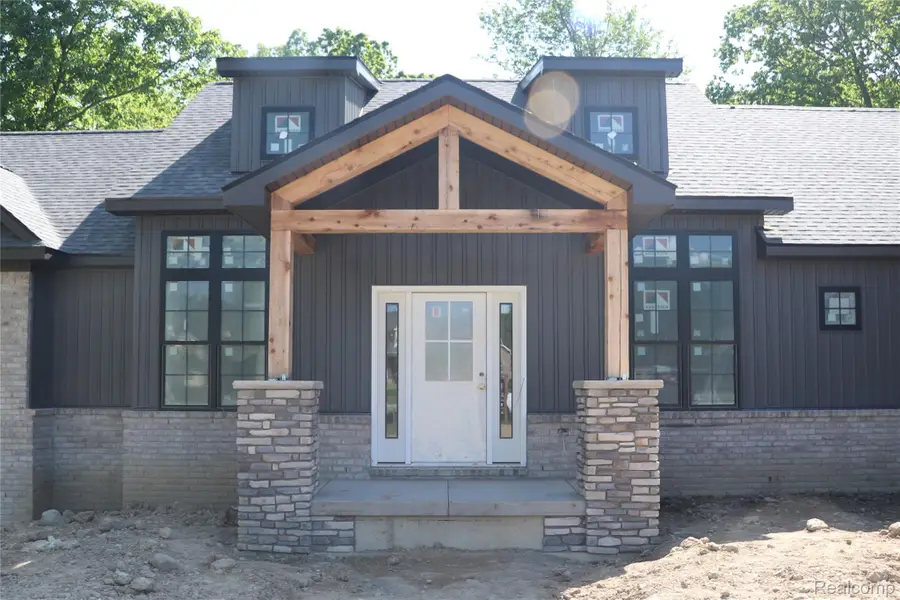 7877 Donegal Court, Fenton, MI 48430 - #3