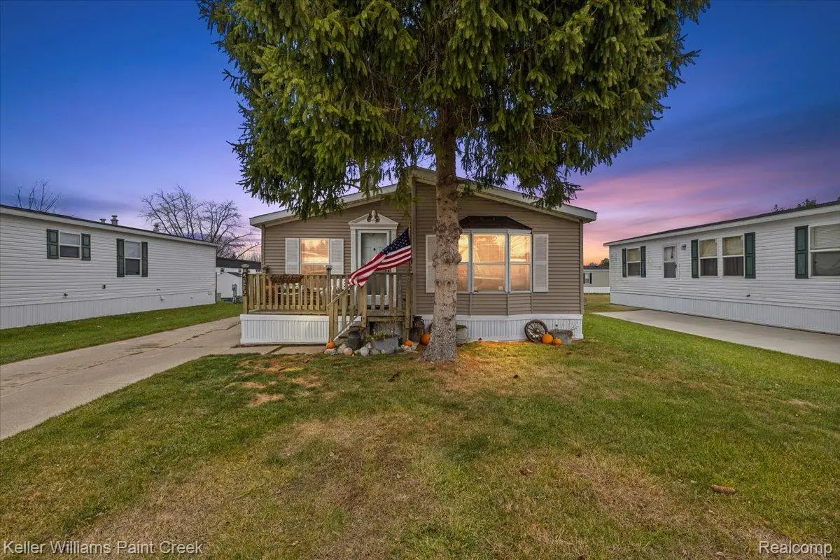 2119 Redwood Avenue, Columbus, MI 48063 - Image #1