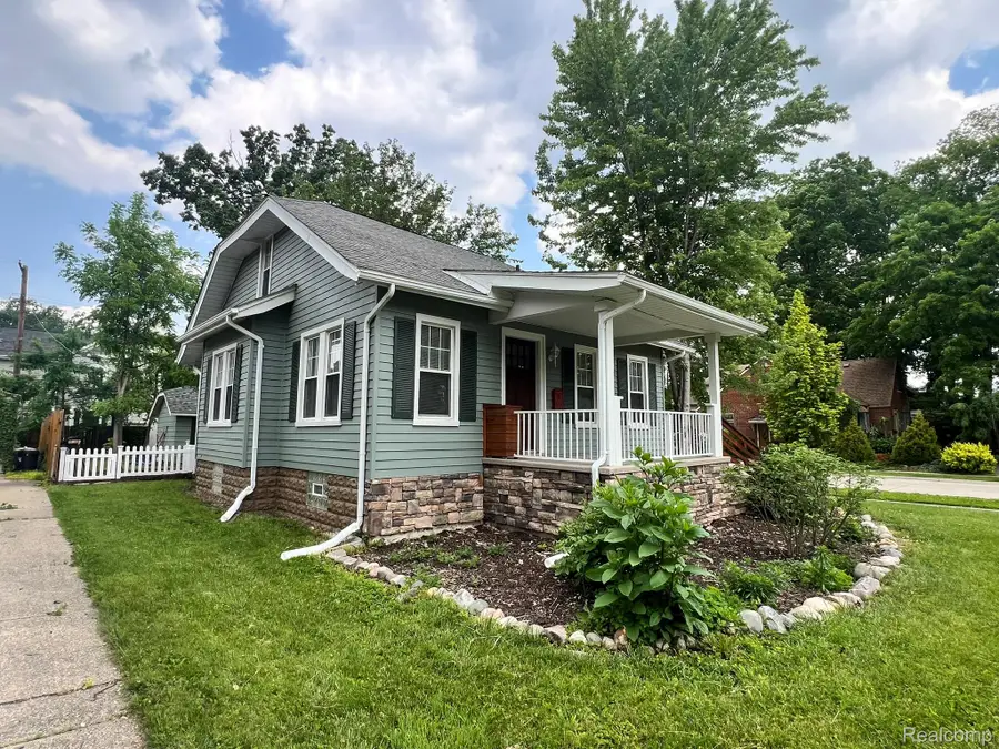 1402 Catalpa Drive, Royal Oak, MI 48067 - Image #2