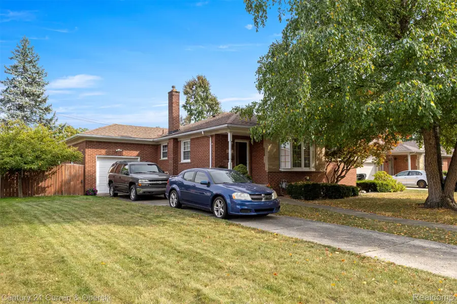 9869 Melbourne Avenue, Allen Park, MI 48101 - Image #2