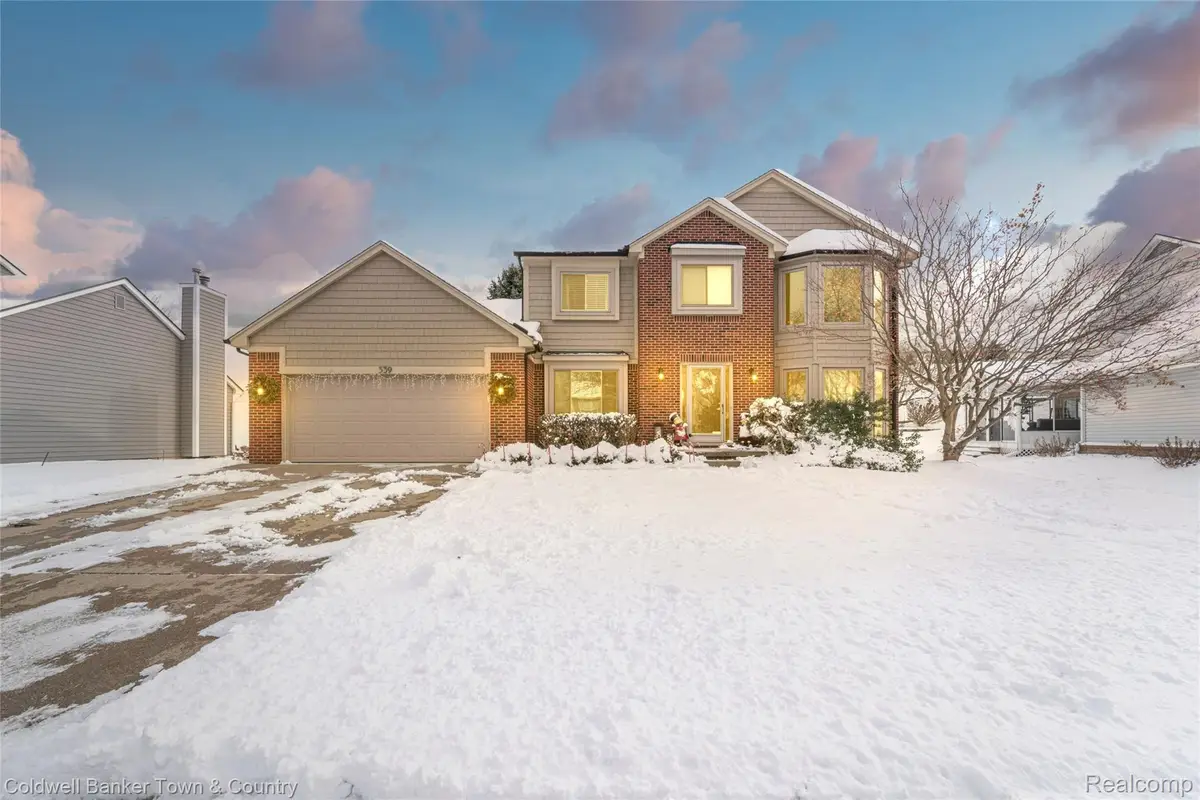 539 Dorchester Way, Milford, MI 48381 - Image #1