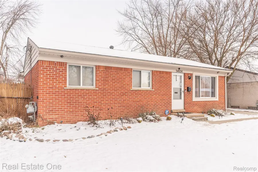 34824 Lynn Drive, Romulus, MI 48174 - Image #2