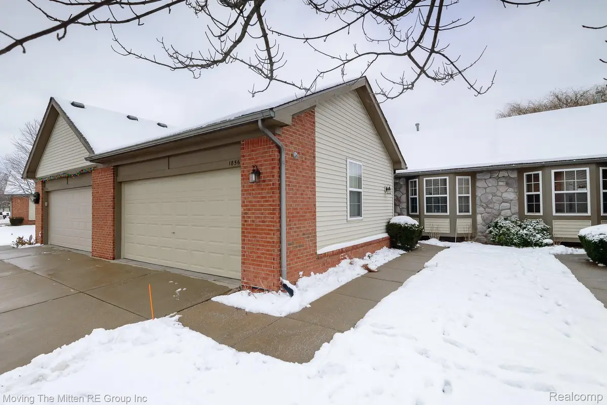 1856 N Kenwyck Drive, Ypsilanti, MI 48198 - Image #1