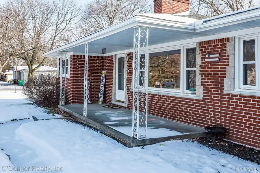 3178 Oakwood Drive, Port Huron Charter Township, MI 48060 - Image #2