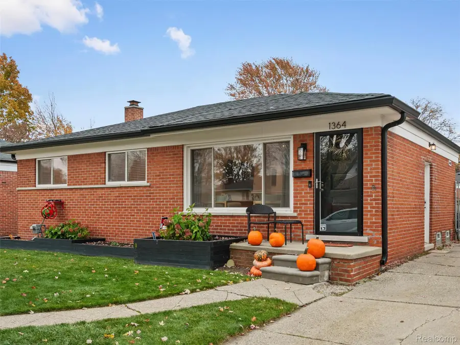 1364 Fontaine Avenue, Madison Heights, MI 48071 - Image #3