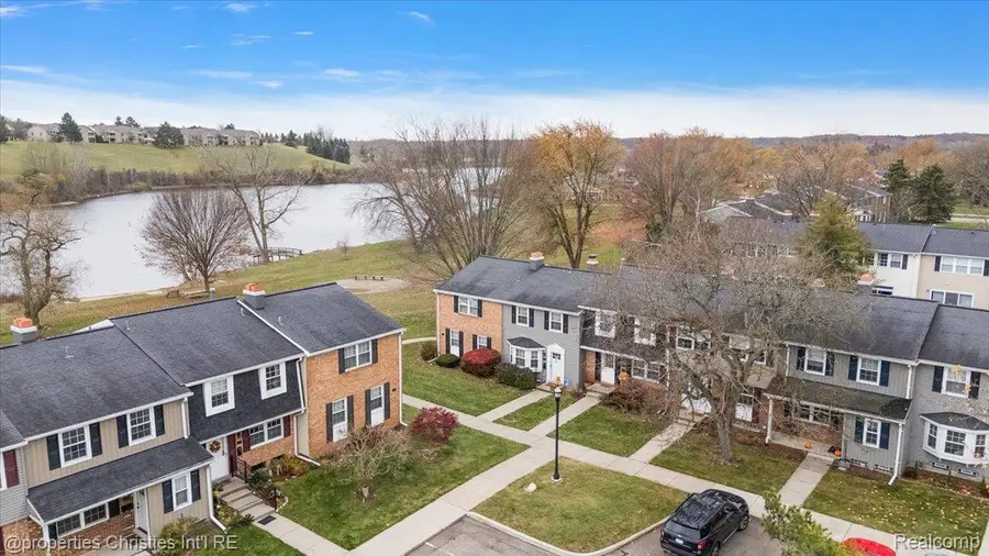 41327 Lagoon Court, Northville, MI 48167 - Image #2