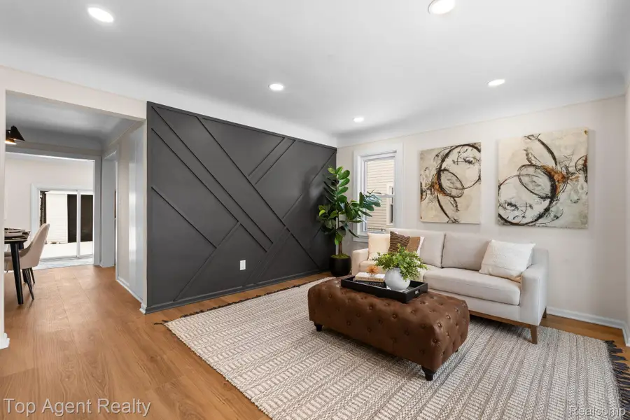 4048 Royal Avenue, Berkley, MI 48072 - #3