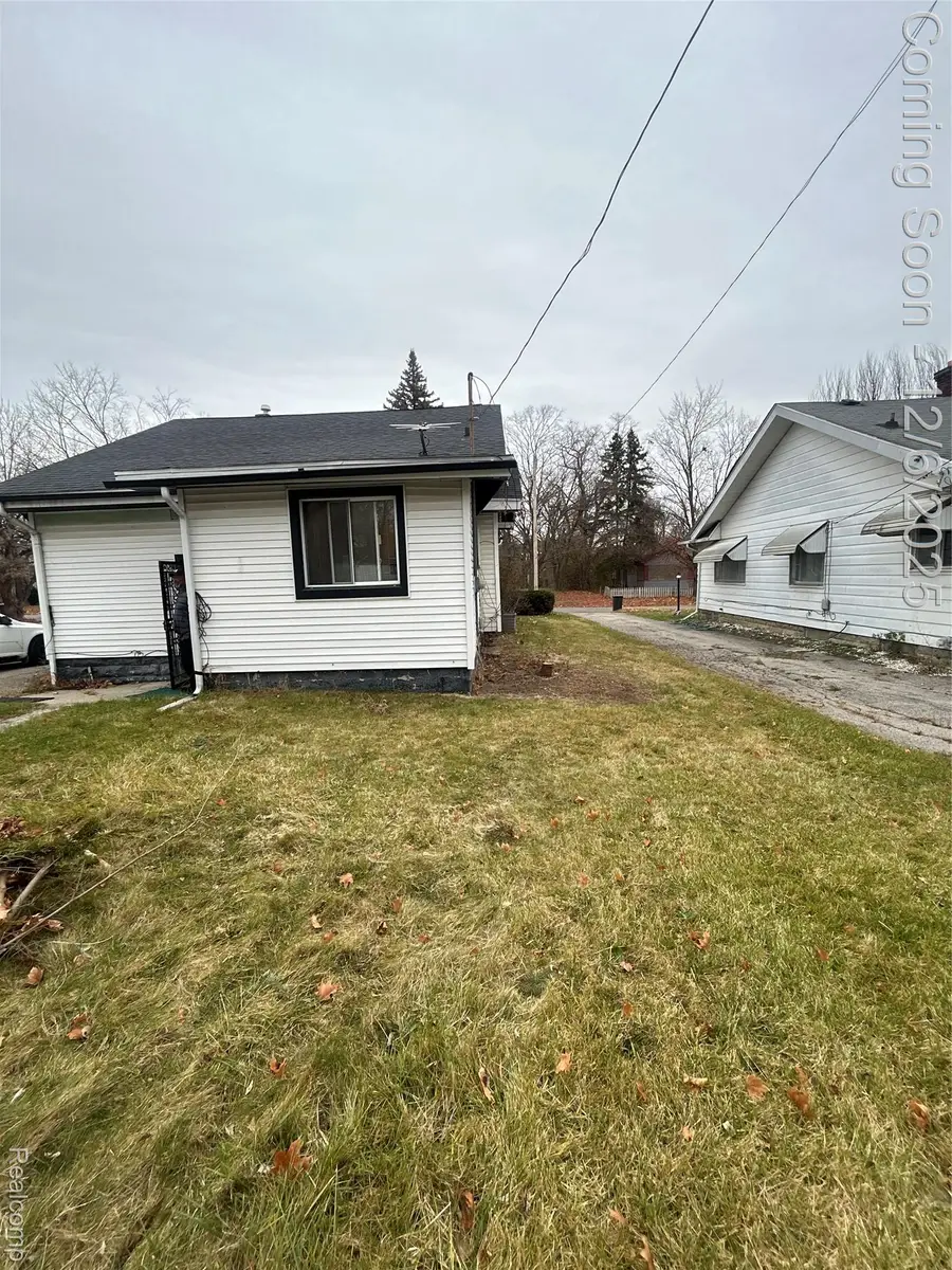 2101 Barth Street, Flint, MI 48504 - Image #2