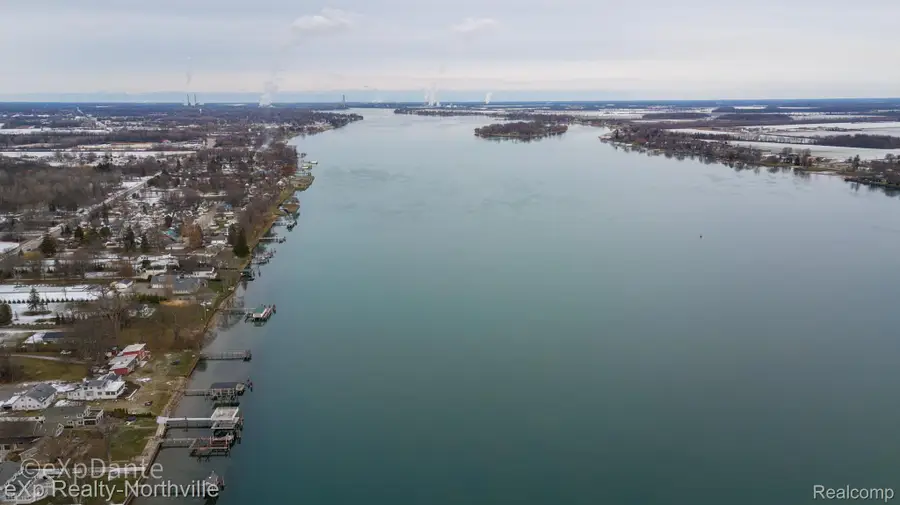 7503 S River Road, Cottrellville Township, MI 48039 - Image #2