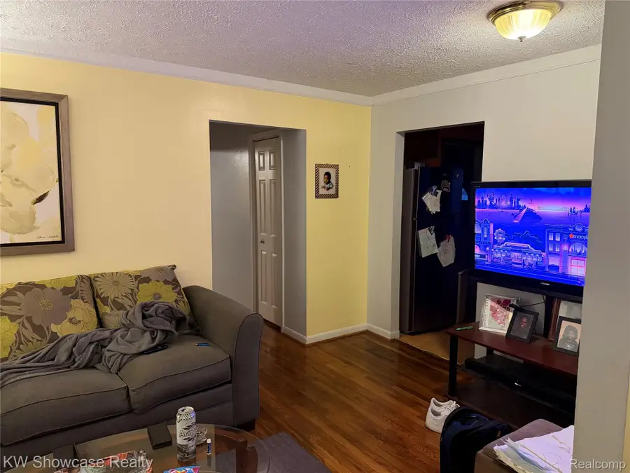 29537 Hazelwood Street, Inkster, MI 48141 - Image #3