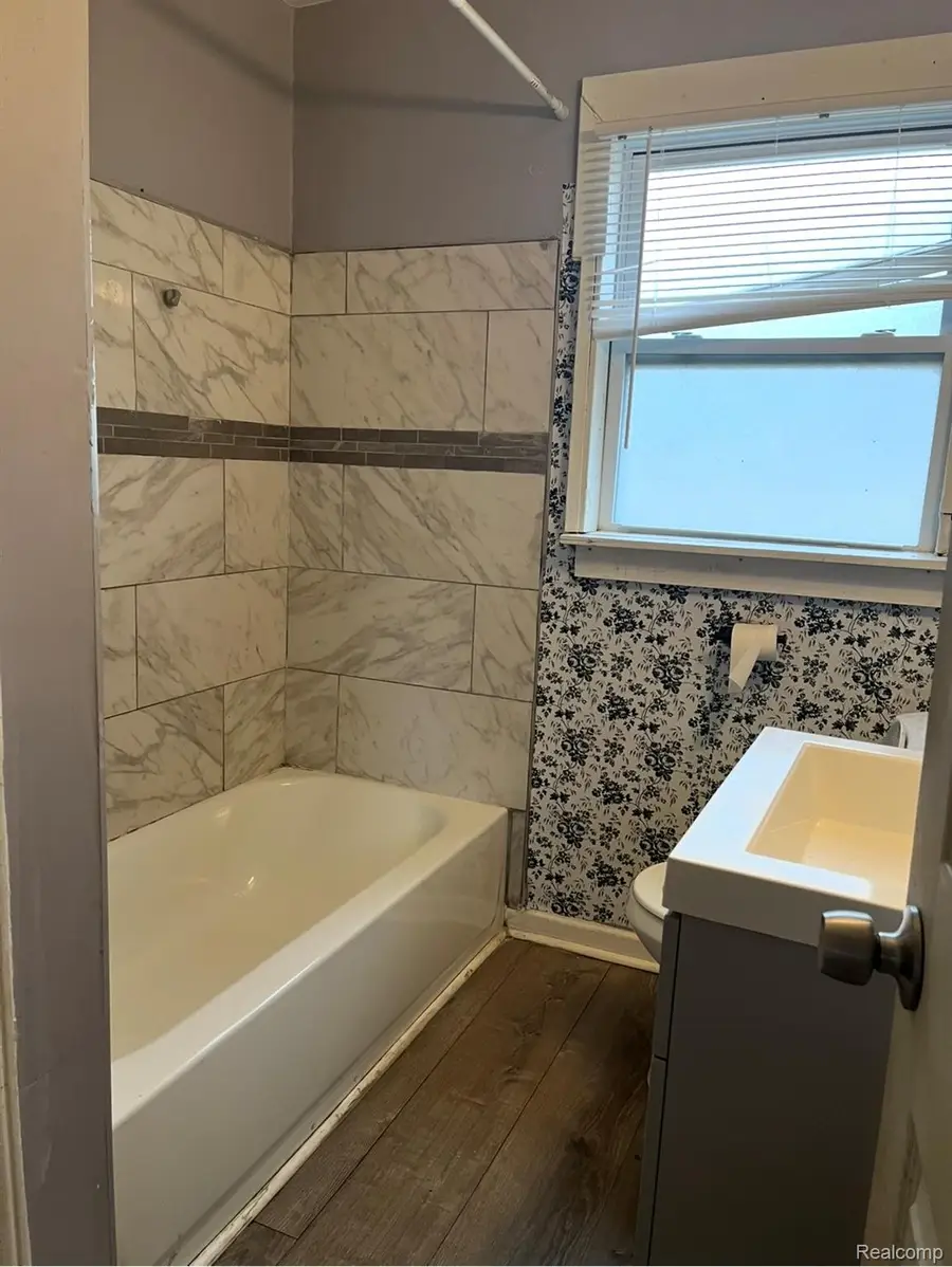 9220 Rutherford Street, Detroit, MI 48228 - Image #3