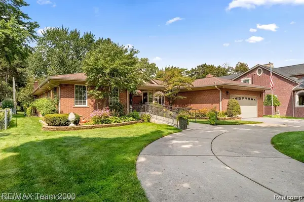 865 N Gulley Road, DearbornHeights, MI 48127