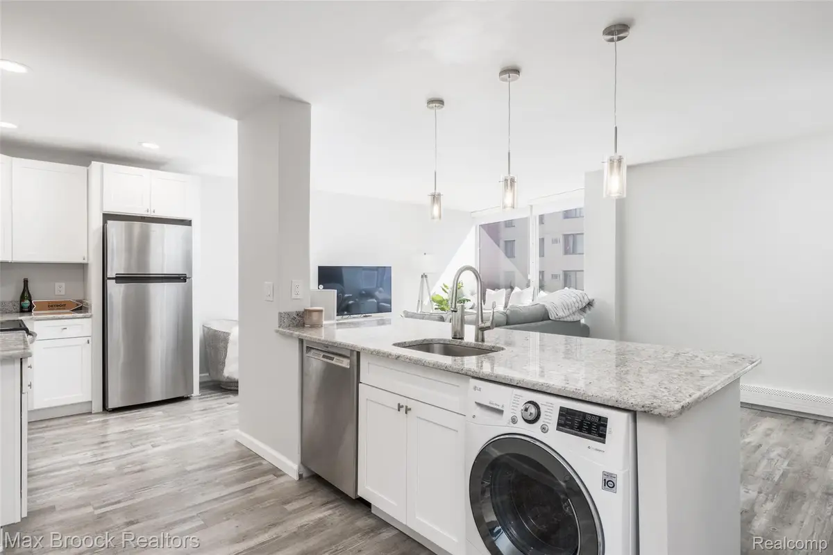 8200 E Jefferson Avenue #1107, Detroit, MI 48214 - Image #1