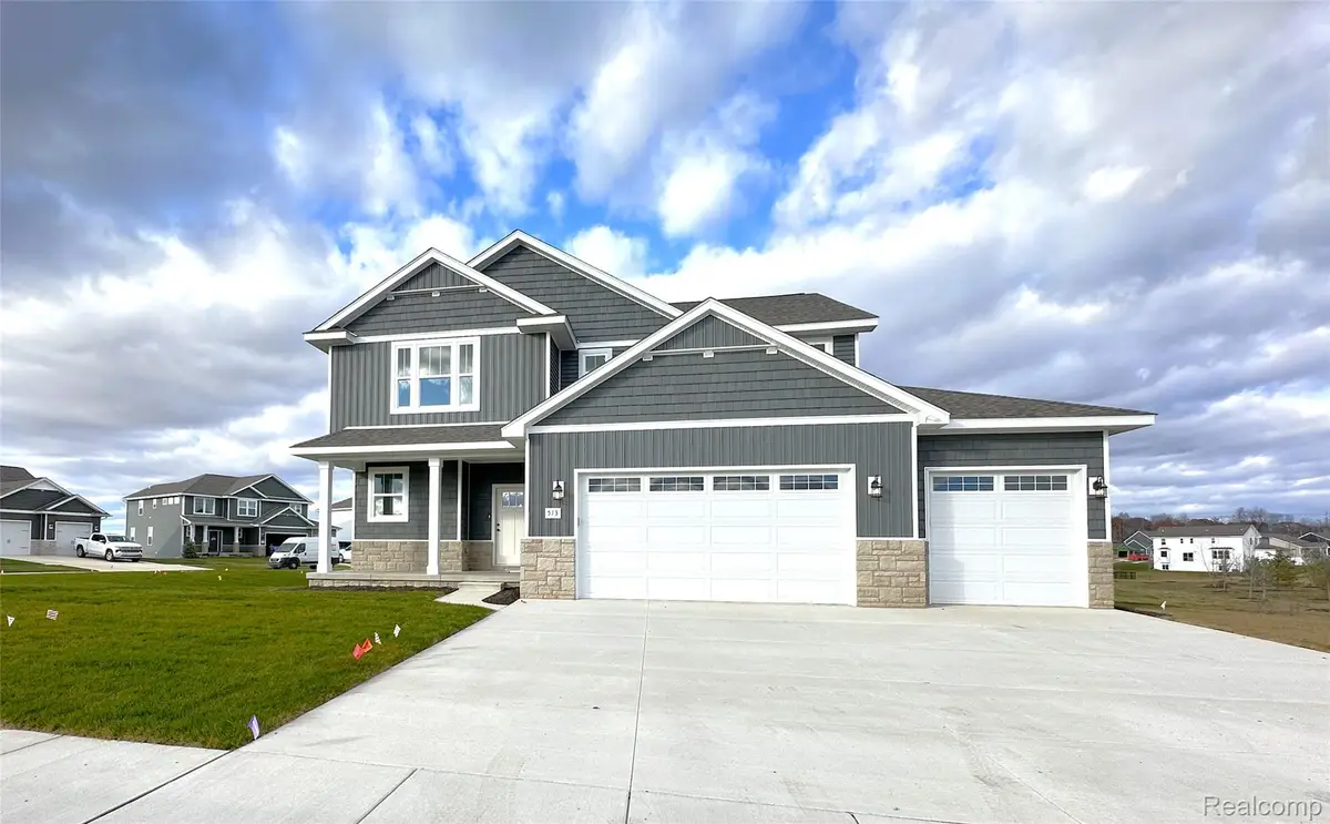 515 Round Rock Drive, Howell, MI 48843 - Image #1