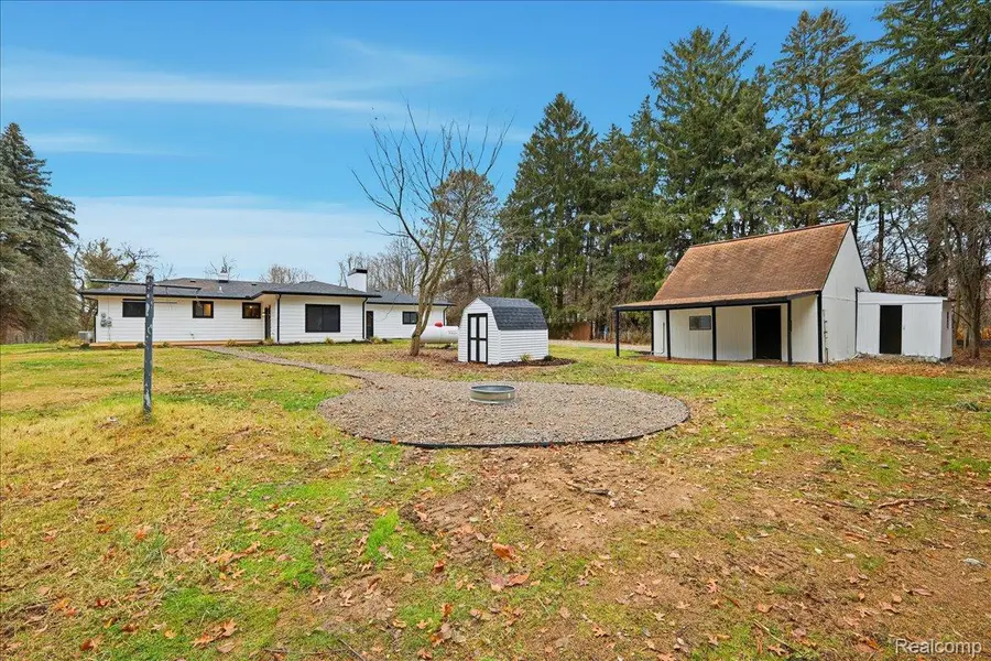 3643 Noble Road, Oxford, MI 48370 - Image #3