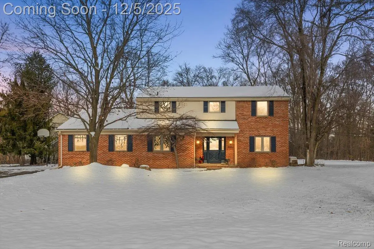 21622 Riverview Drive, Beverly Hills, MI 48025 - Image #1