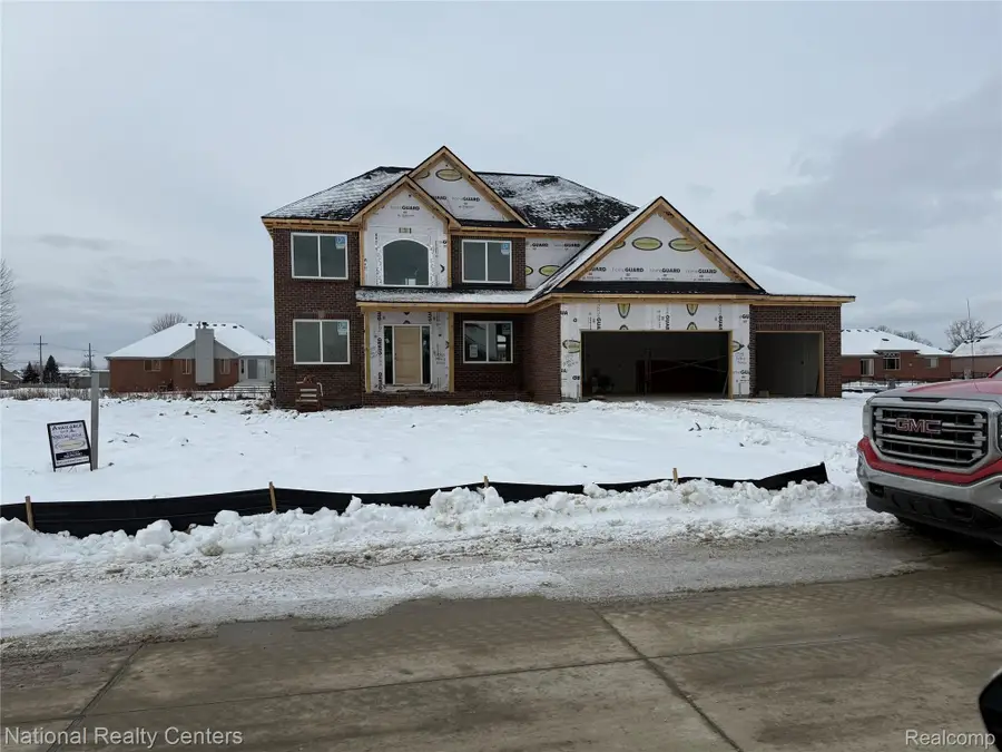 53183 Woodland Meadows, Chesterfield, MI 48047 - Image #2