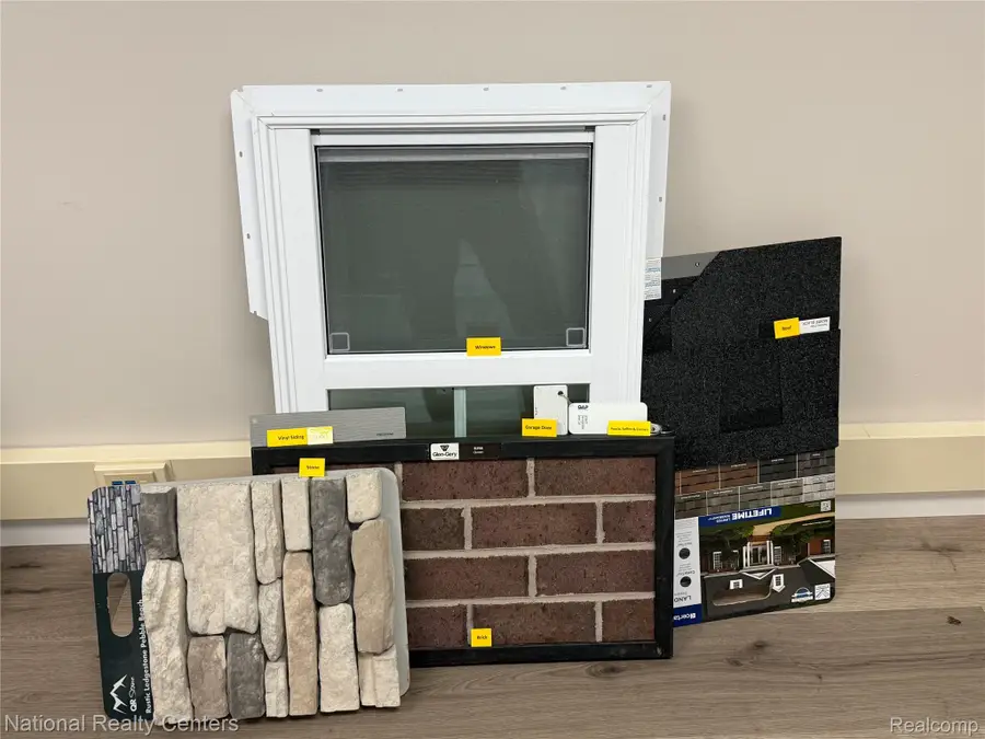 53183 Woodland Meadows, Chesterfield, MI 48047 - Image #3