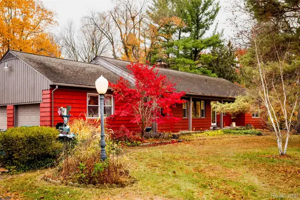 13961 Ridgewood Drive, Plymouth, MI 48170