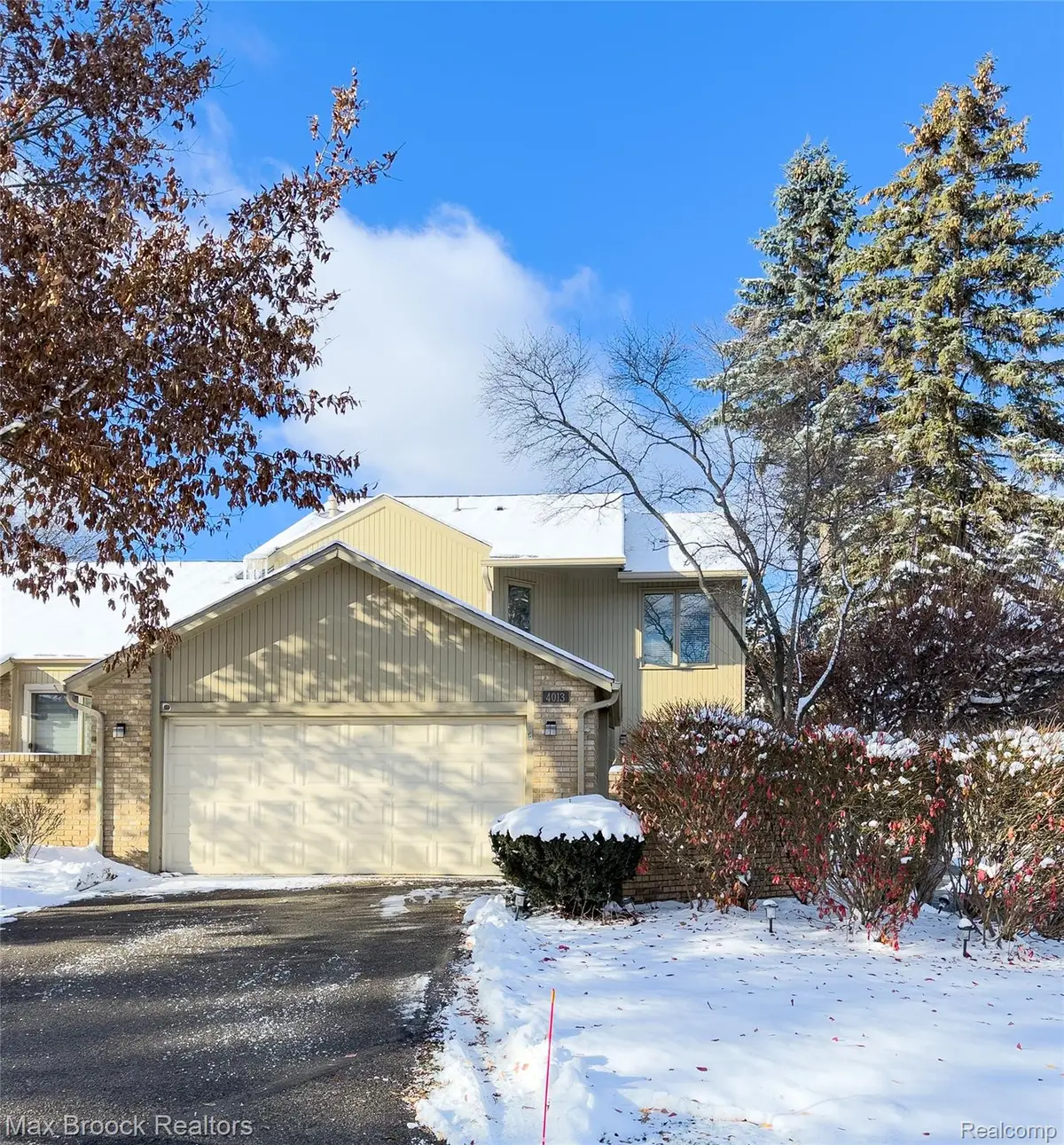 4013 Foxpointe Drive, West Bloomfield, MI 48323 - Image #1