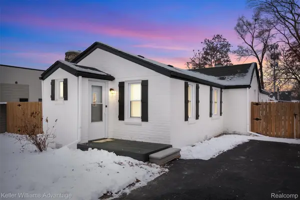 20406 Floral Street, Livonia, MI 48152