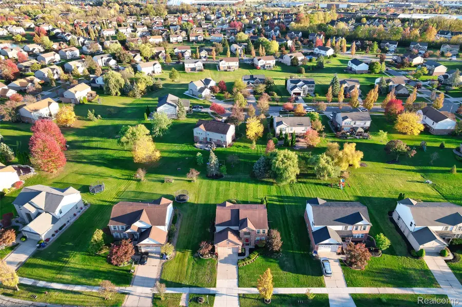 47071 Sherstone Drive, Canton, MI 48188 - Image #2