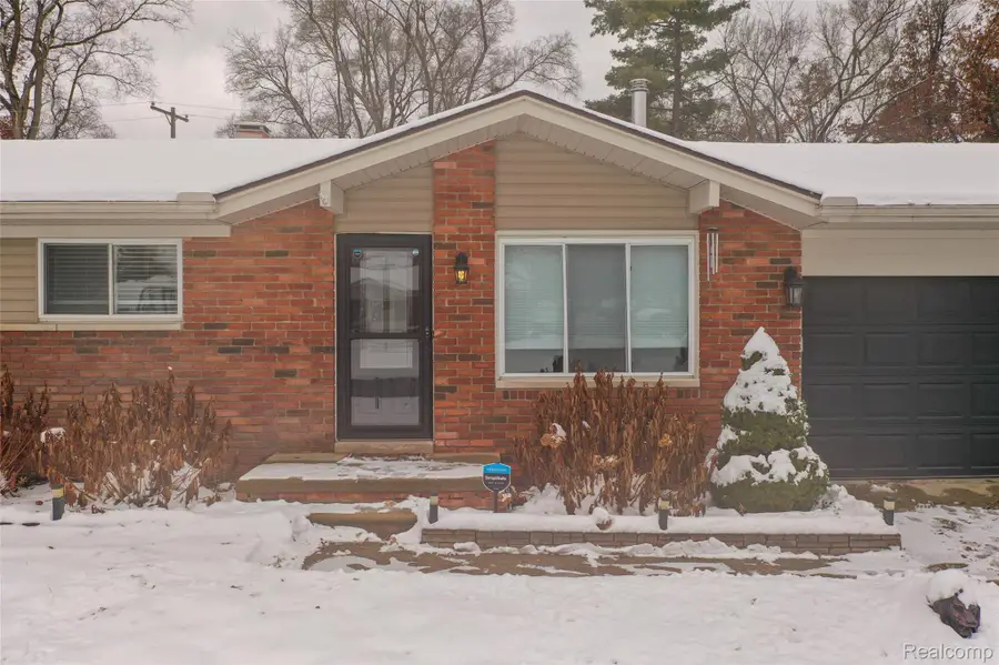 1443 West Drive, Wolverine Lake, MI 48390 - Image #3