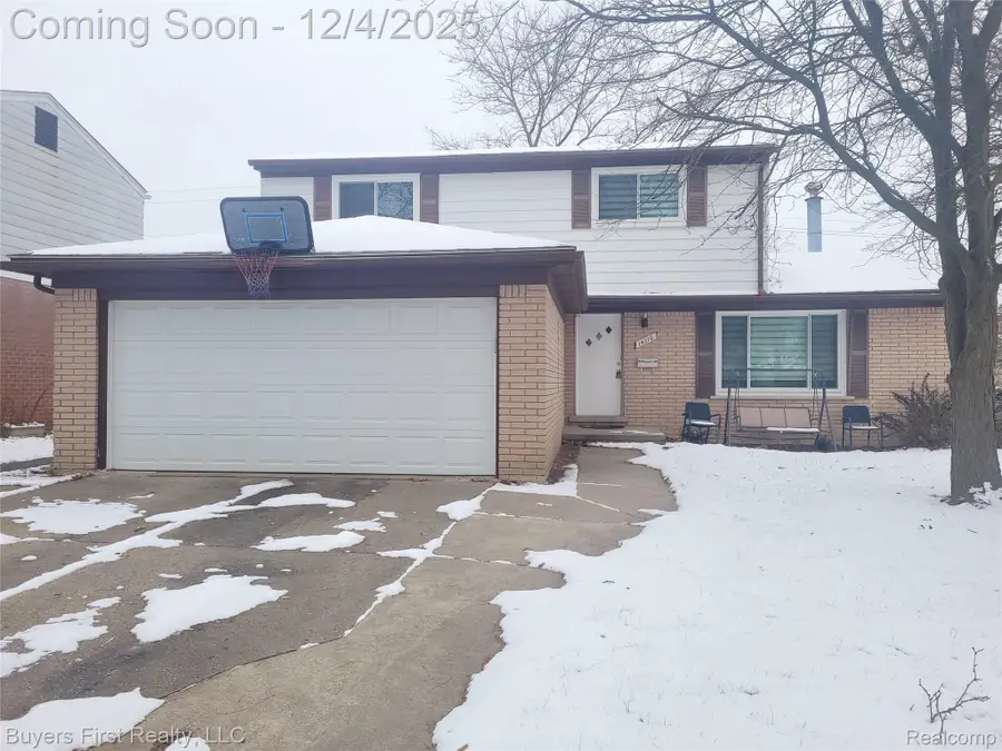 14710 Loretta Place, Oak Park, MI 48237 - Image #2